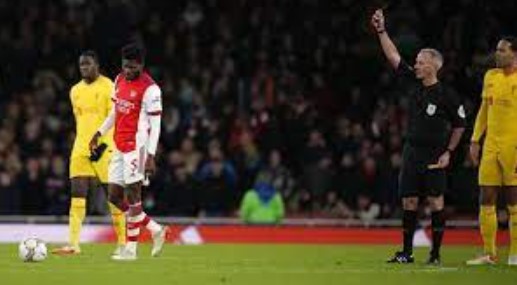 Thomas Meminta Maaf Kepada Fans Arsenal Sebab Diusir Wasit